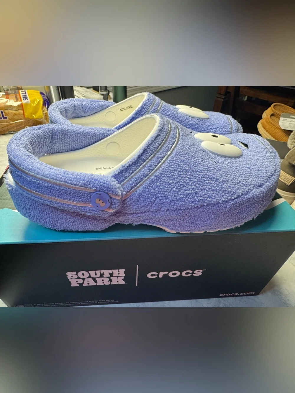 CROCS size 8m